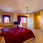 Daire Luxury And Comfort Nea Moudania