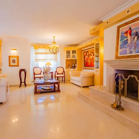Luxury And Comfort Nea Moudhania