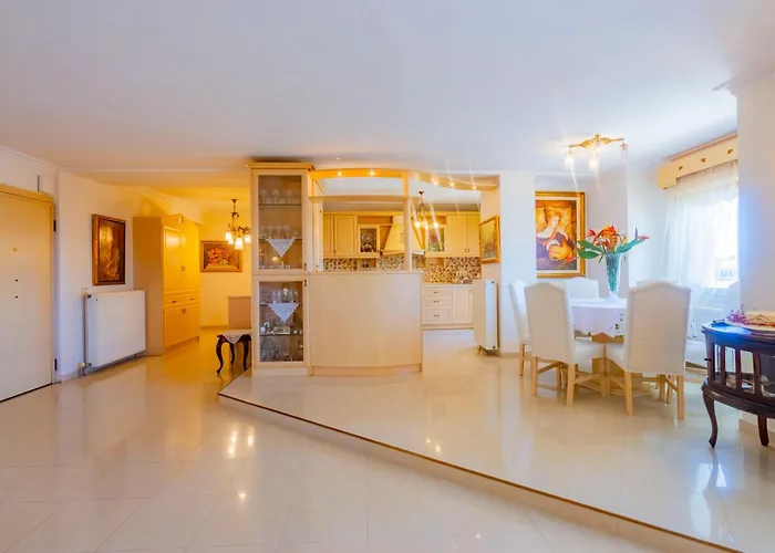 Luxury And Comfort * Nea Moudania