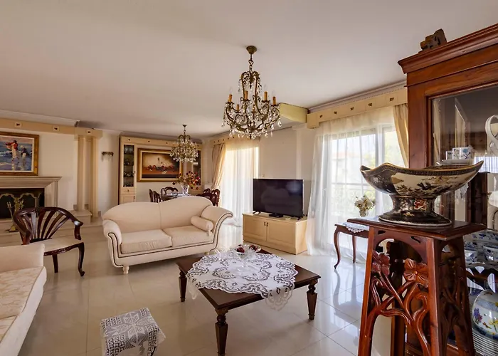 Luxury And Comfort * Nea Moudania